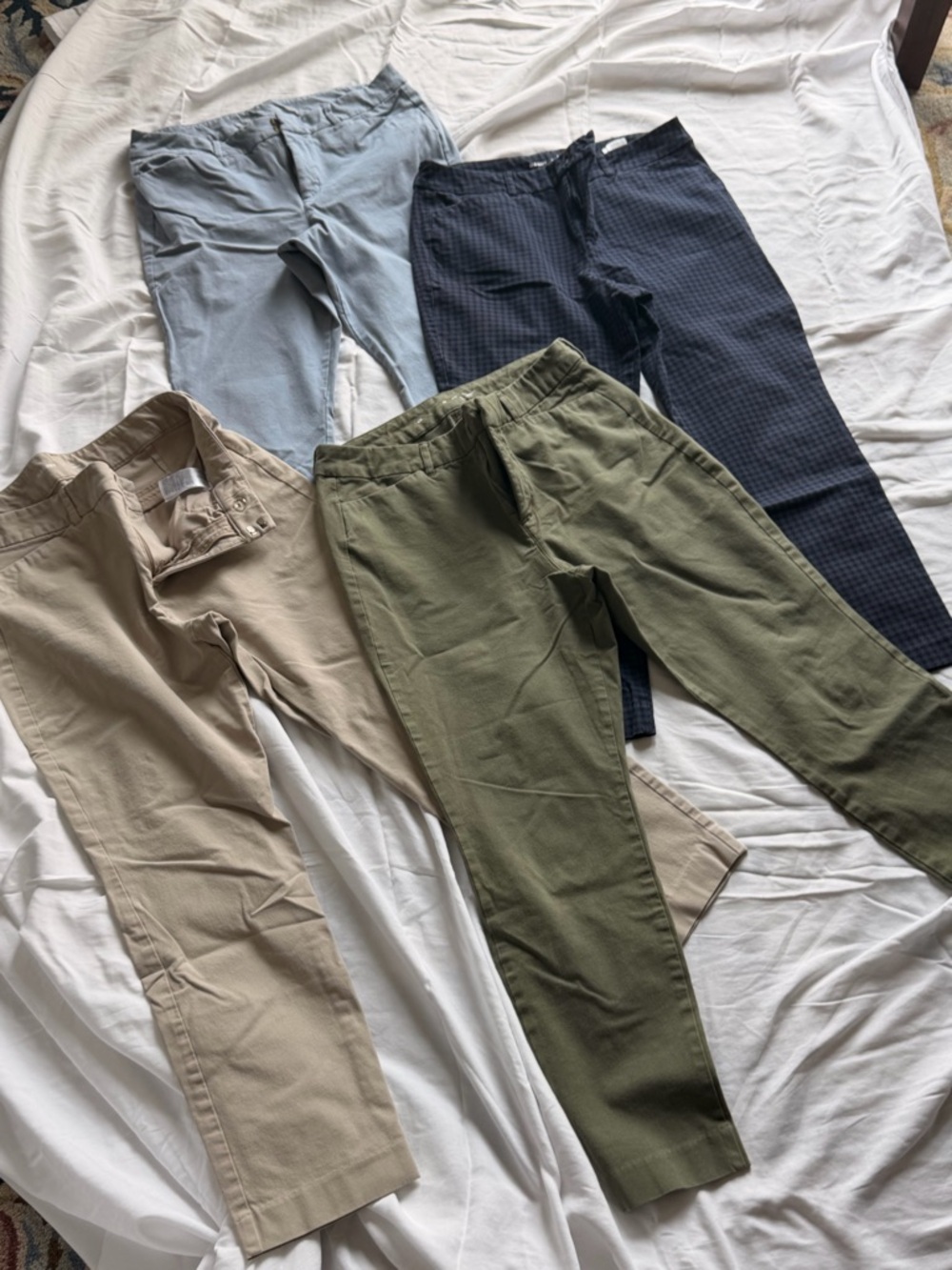 Old Navy Women's Ankle Pants Bundle.  Olive, Beige, Light Blue, Navy. Size12